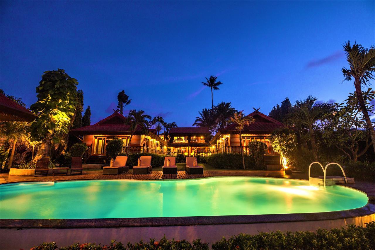 באנג ראק Erawan Villa Hotel מראה חיצוני תמונה