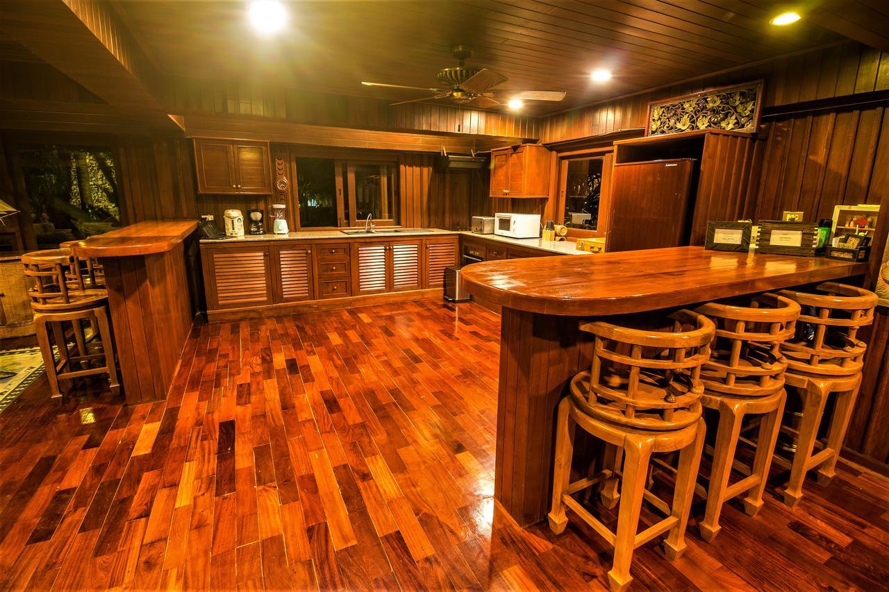 באנג ראק Erawan Villa Hotel מראה חיצוני תמונה